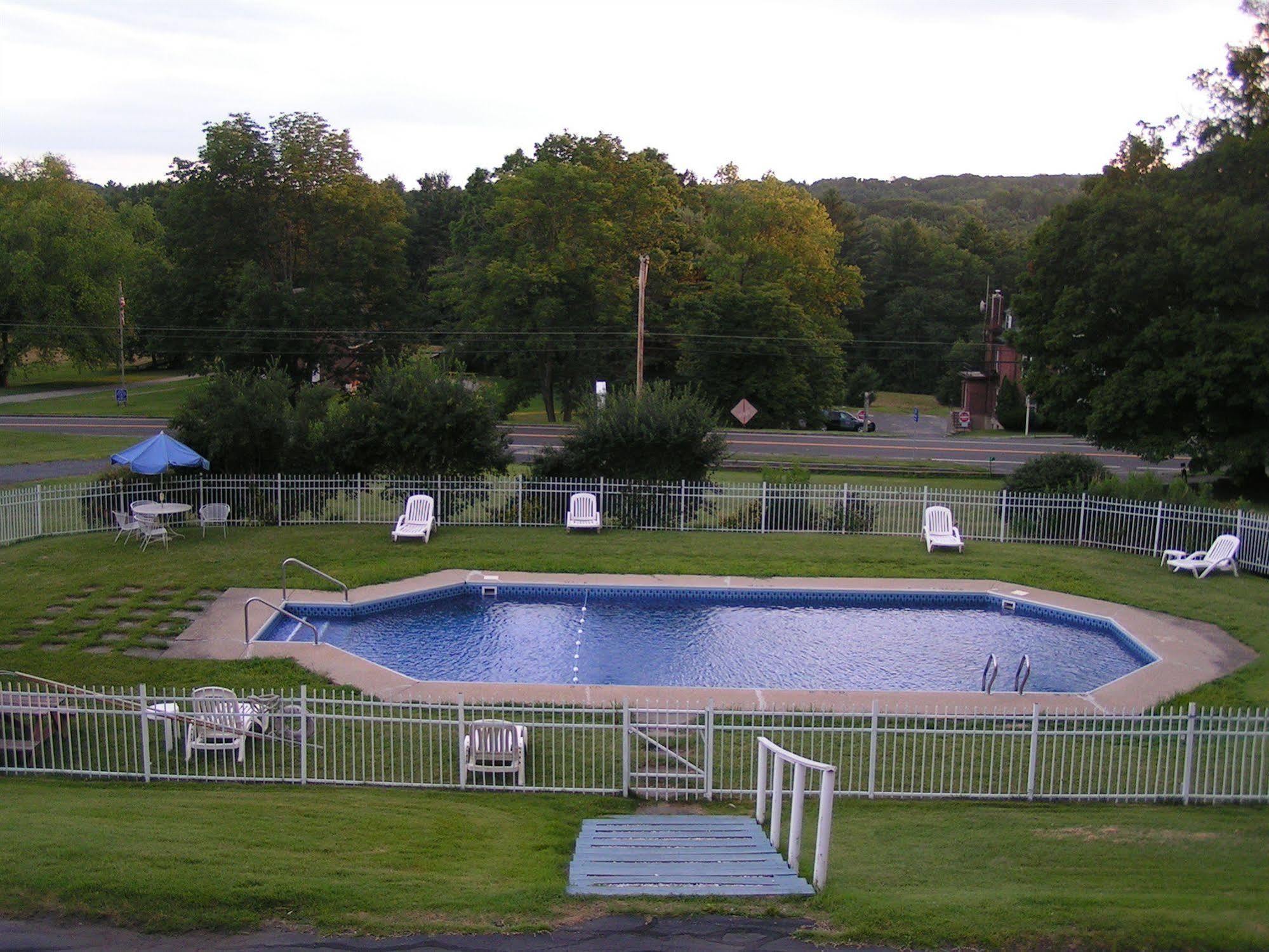 Rodeway Inn Lee Exterior foto